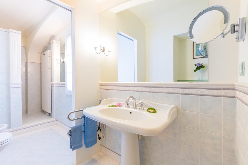 Bed and Breakfast Santa Brigida Pinerolo Pokoj fotografie